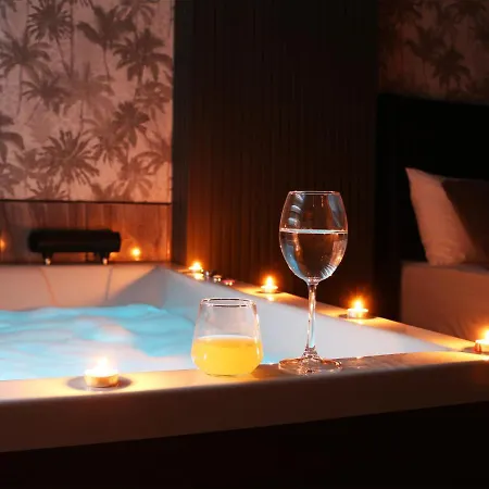 Hotell Grand Ueskuedar