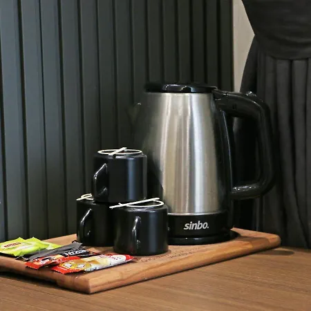 Hotell Grand Ueskuedar 3*